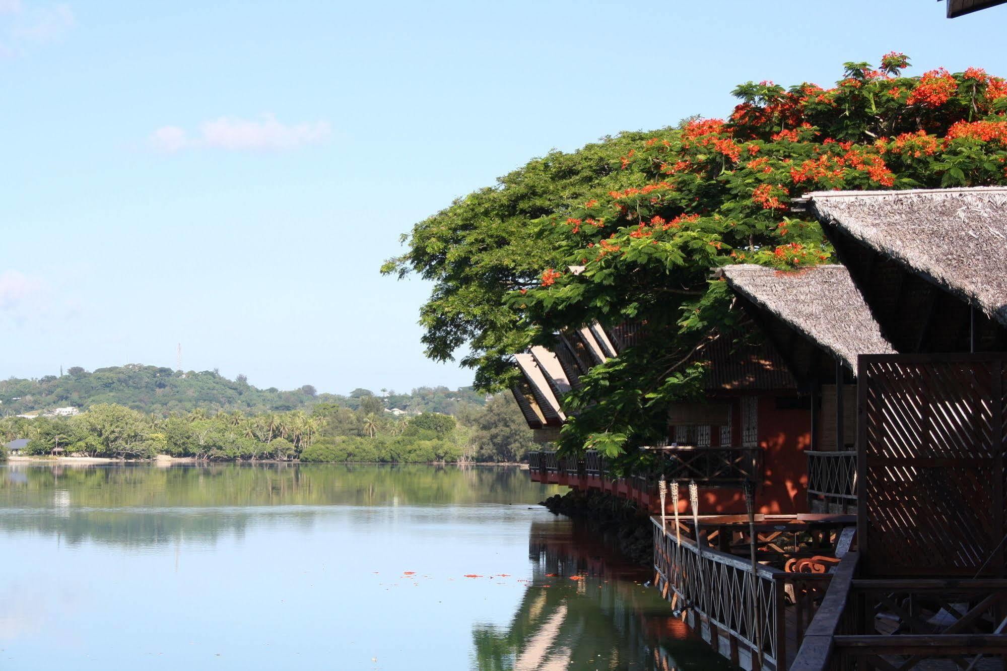 Sunset Bungalows Resort, Vanuatu Порт-Віла Екстер'єр фото